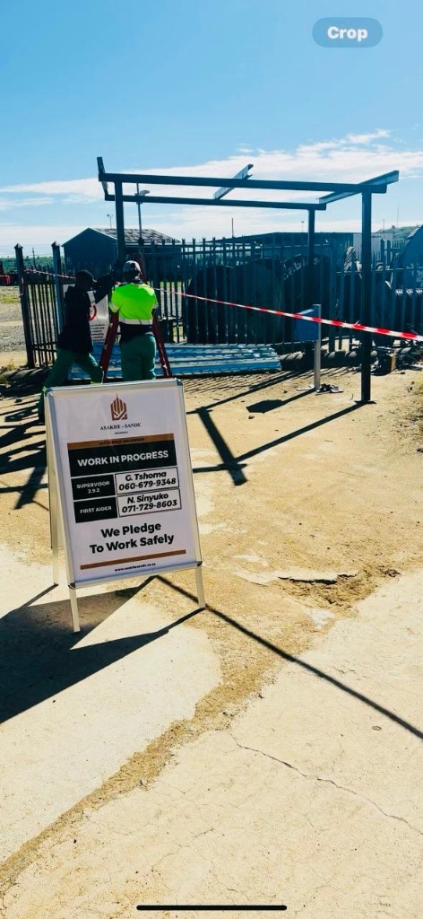Asakhe-Sande gate installation